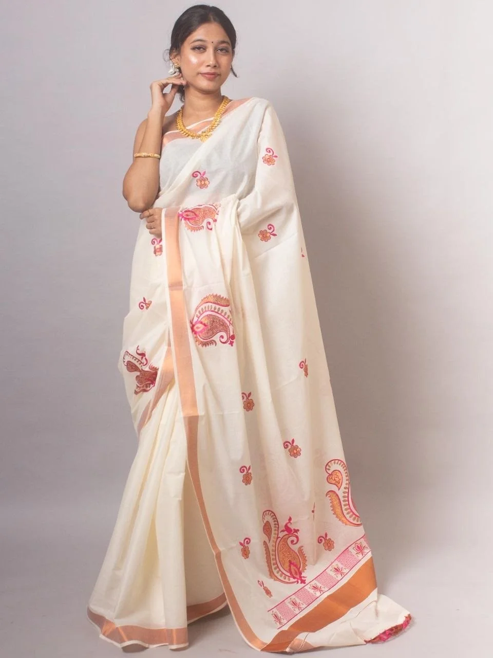 Kerala Kasavu Cotton Saree with Paisley Mango Butta Block Print